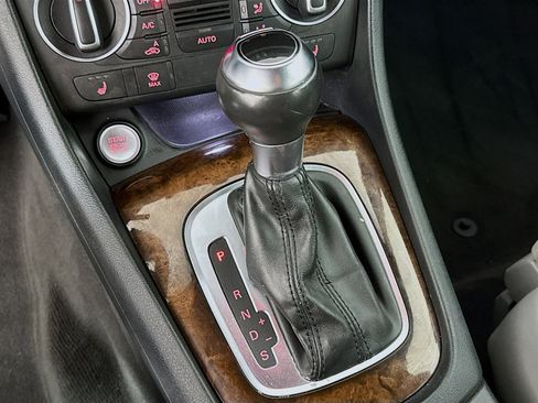 Used 2018 Audi Q3 2.0T Premium Plus w/ Premium Plus Package image 19