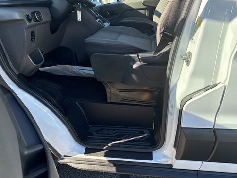 Used 2024 Ford Transit 350 XLT image 15