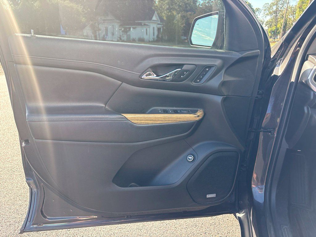 Used 2019 GMC Acadia Denali FWD image 10