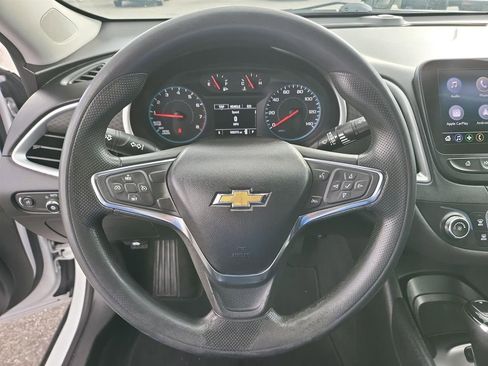 Certified 2020 Chevrolet Malibu LS image 35