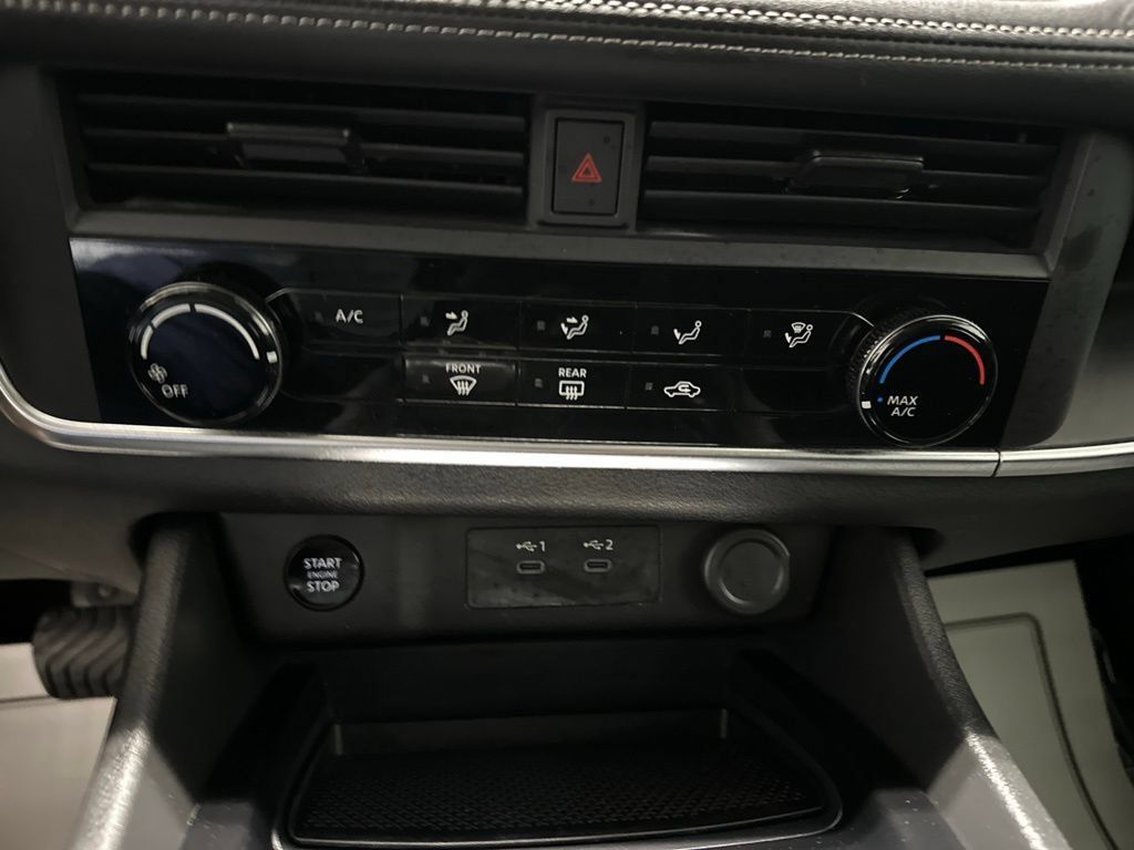 Used 2024 Nissan Rogue S AWD/4WD image 21
