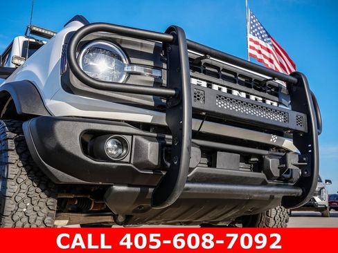 Used 2024 Ford Bronco Black Diamond AWD/4WD image 12