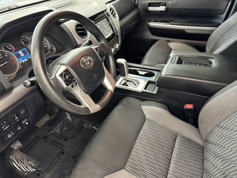 Used 2017 Toyota Tundra SR5 w/ SR5 Upgrade Package image 9