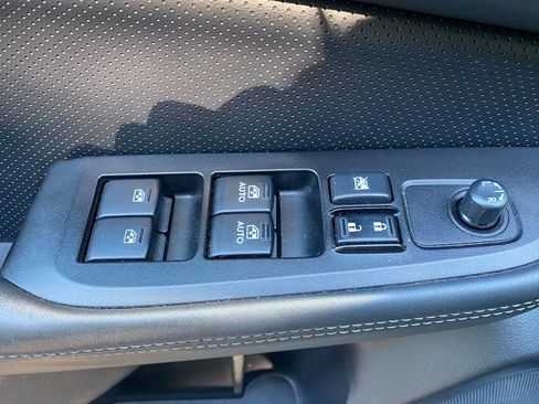 Used 2017 Subaru Outback 2.5i Limited AWD/4WD image 23