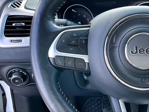 Used 2018 Jeep Compass Latitude w/ Popular Equipment Group image 16