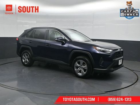 Used 2025 Toyota RAV4 XLE AWD/4WD image 4