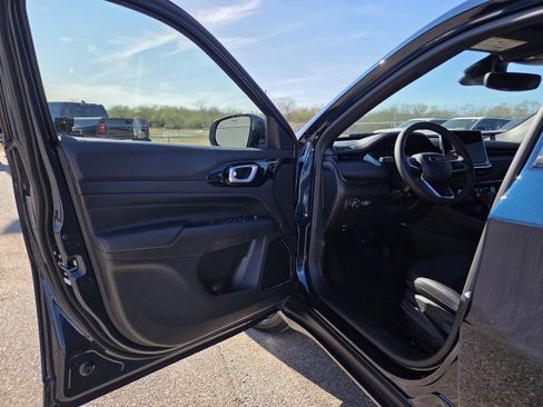 New 2026 Jeep Compass Latitude image 12