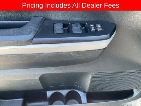 Used 2017 Toyota Tundra SR5 AWD/4WD image 4