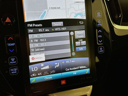 Used 2017 Toyota Prius Prime Advanced w/ Carpet Mat Package FWD image 21