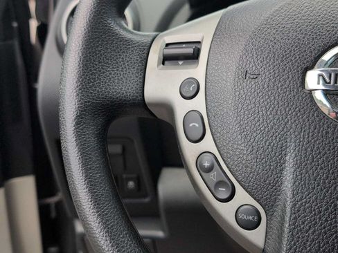 Used 2013 Nissan Rogue SV FWD image 23
