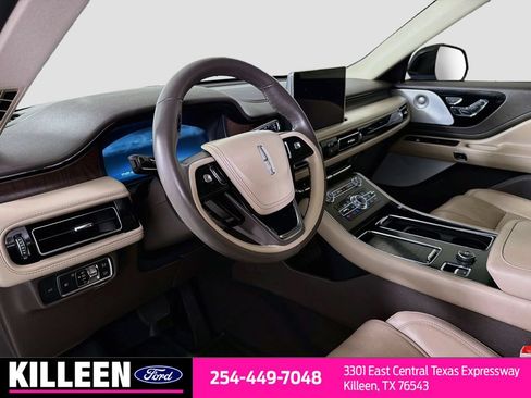 Used 2021 Lincoln Aviator Reserve w/ Equipment Group 202A AWD/4WD image 11