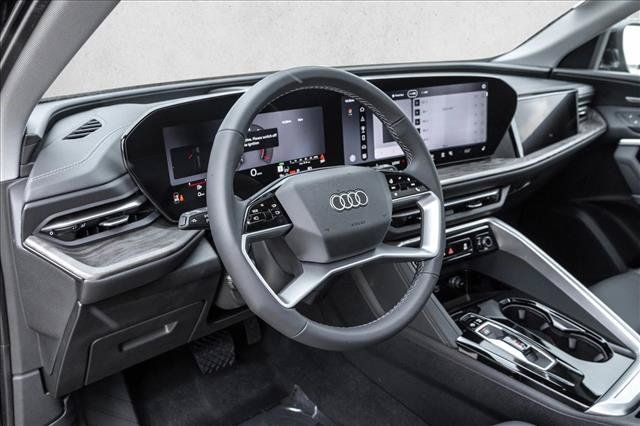 New 2026 Audi Q5 Premium Plus AWD/4WD image 10