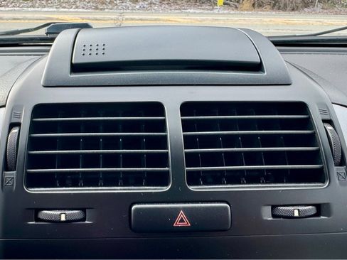 Used 2010 Suzuki Grand Vitara Premium image 10