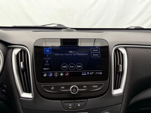 Used 2022 Chevrolet Malibu LT image 30