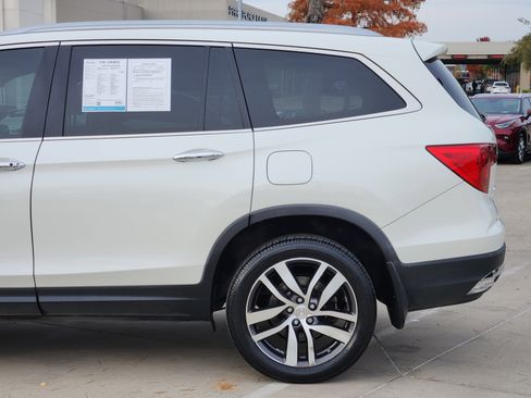 Used 2018 Honda Pilot Elite image 10