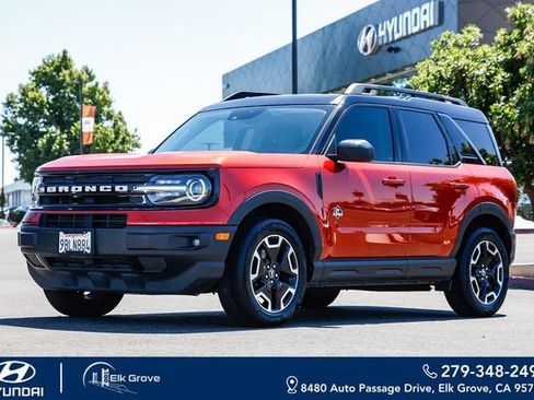 Used 2022 Ford Bronco Sport Outer Banks w/ Tech Package AWD/4WD image 1