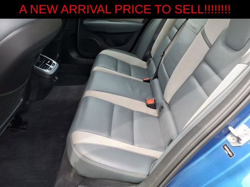 Used 2020 Volvo S60 T6 R-Design AWD/4WD image 13