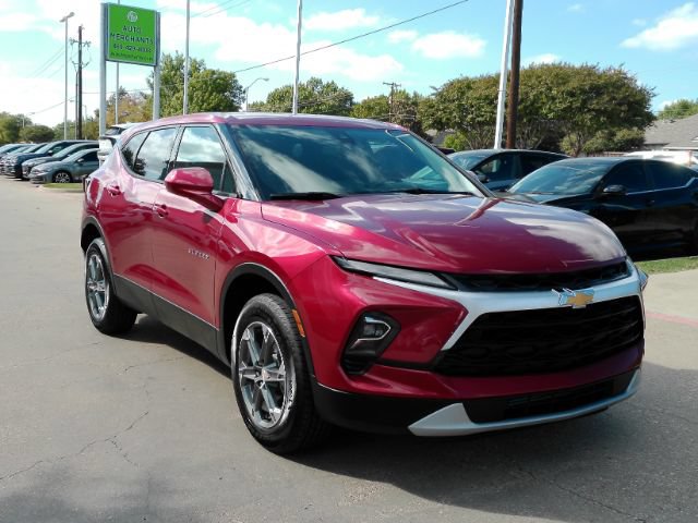 Used 2026 Chevrolet Blazer LT FWD image 4