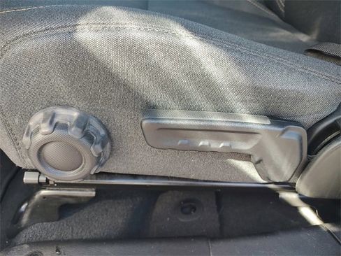 Certified 2024 Jeep Wrangler Sport S image 31