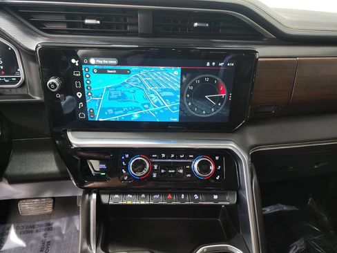 Used 2023 GMC Sierra 1500 Denali Ultimate AWD/4WD image 18
