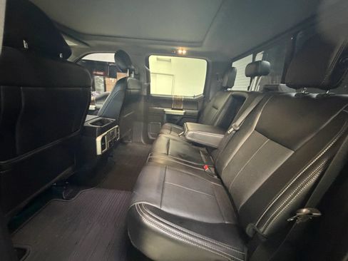 Used 2019 Ford F150 Lariat w/ Equipment Group 502A Luxury AWD/4WD image 28