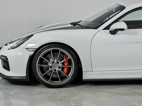 Used 2016 Porsche Cayman GT4 image 7