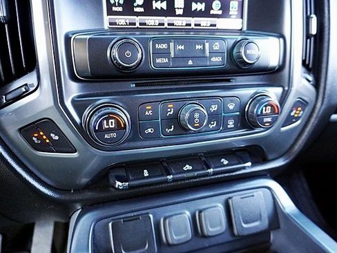 Used 2017 Chevrolet Silverado 1500 LT w/ All Star Edition image 31