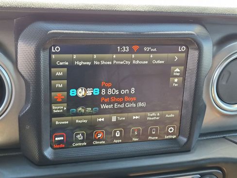 Used 2020 Jeep Gladiator Rubicon AWD/4WD image 22