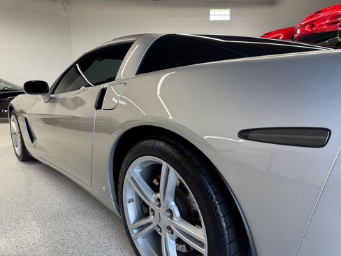 Used 2008 Chevrolet Corvette Coupe w/ Z51 Performance Package RWD image 26
