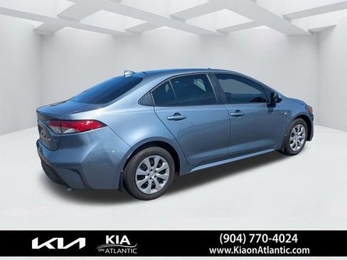 Used 2025 Toyota Corolla LE FWD image 3