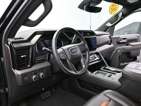 Used 2024 GMC Sierra 2500 AT4 w/ AT4 Premium Plus Package AWD/4WD image 16