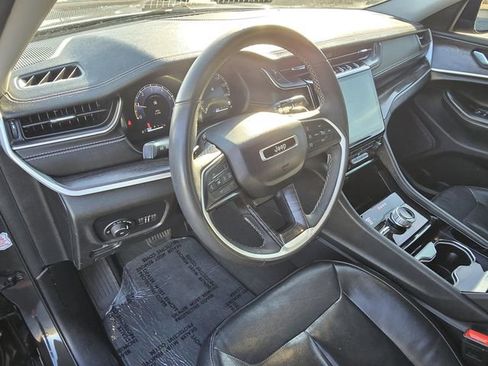 Used 2023 Jeep Grand Cherokee L Limited image 12