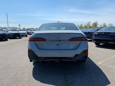 New 2026 BMW 530i xDrive w/ M Sport Package AWD/4WD image 3