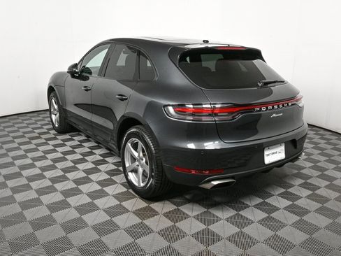 Certified 2020 Porsche Macan image 3