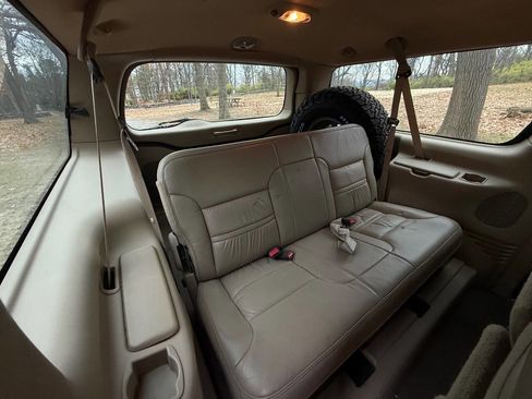 Used 2001 Ford Excursion Limited image 45