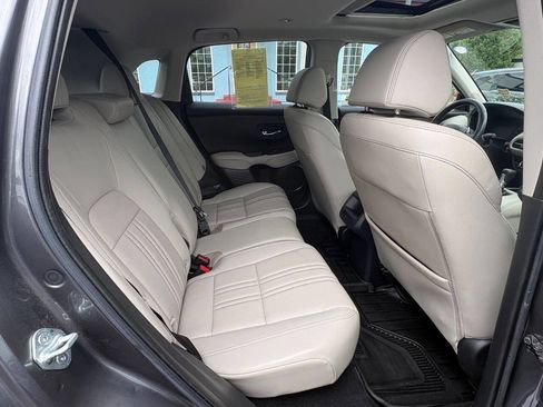 Used 2023 Honda HR-V EX-L image 16