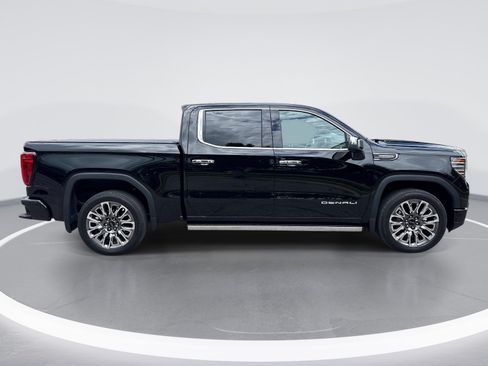 Used 2025 GMC Sierra 1500 Denali Ultimate AWD/4WD image 9
