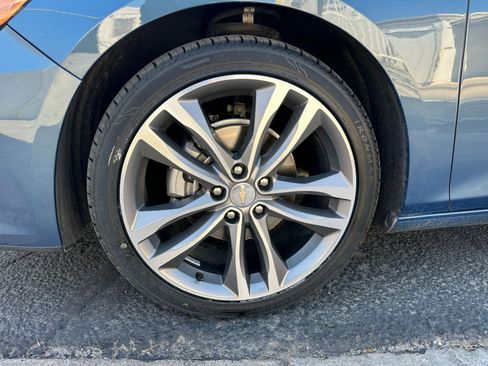 Used 2024 Chevrolet Malibu LT image 30