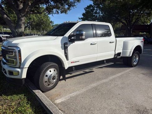 Used 2024 Ford F450 Limited w/ FX4 Off-Road Package AWD/4WD image 2