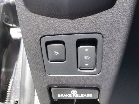 Used 2020 Ford F250 Lariat w/ Lariat Ultimate Package AWD/4WD image 39
