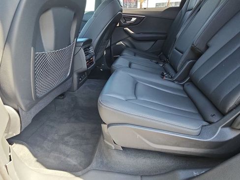 Used 2025 Audi Q7 Premium Plus w/ Premium Plus Package image 18