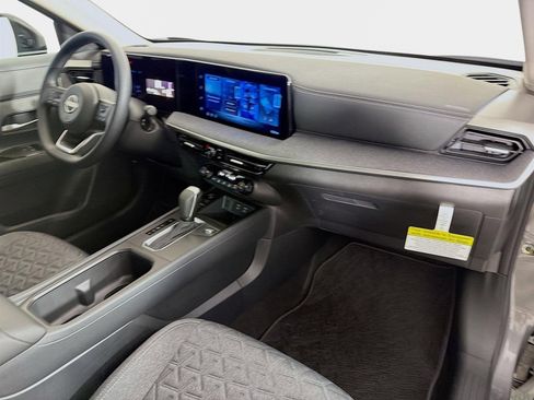 New 2026 Nissan Kicks SV FWD image 25