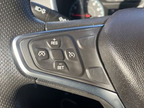 Used 2019 Chevrolet Equinox LS image 19