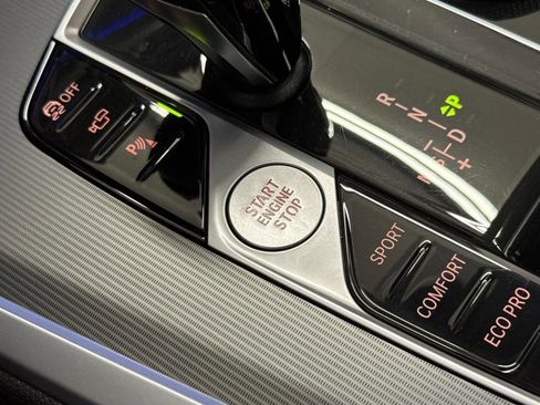 Used 2022 BMW X5 sDrive40i w/ Parking Assistance Package image 34