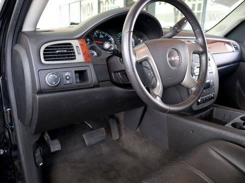 Used 2014 GMC Yukon SLT image 35