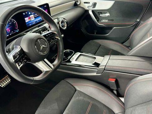 Certified 2025 Mercedes-Benz CLA 250 image 10