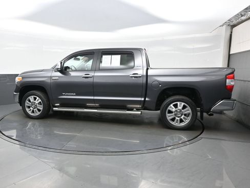 Used 2017 Toyota Tundra SR5 w/ SR5 Upgrade Package AWD/4WD image 3