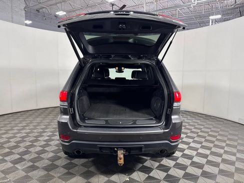 Used 2017 Jeep Grand Cherokee Trailhawk w/ Trailhawk Luxury Group AWD/4WD image 9