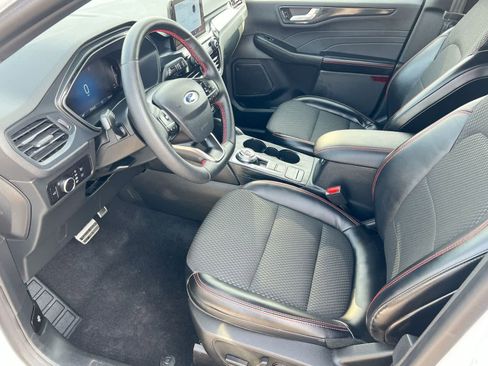 Used 2023 Ford Escape ST-Line AWD/4WD image 10