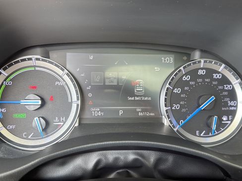 Used 2022 Toyota Highlander XLE image 19